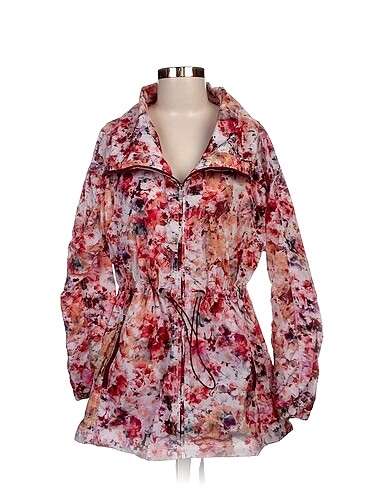 Bershka Yağmurluk %70 İndirimli.