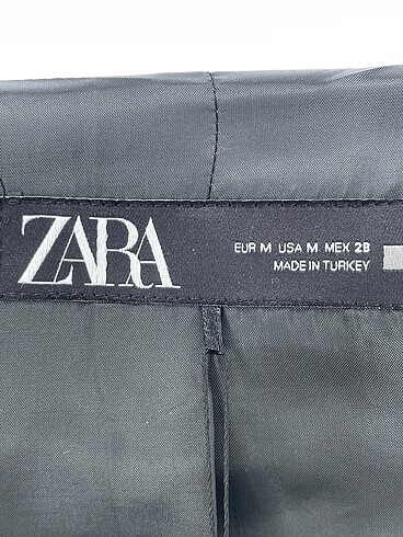 m Beden siyah Renk Zara Yelek %70 İndirimli.