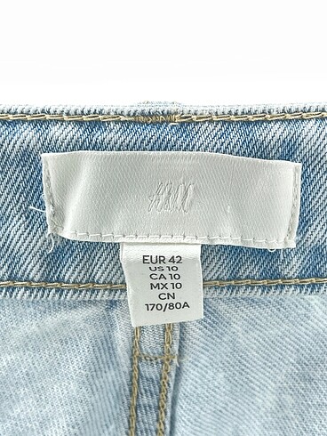 42 Beden mavi Renk H&M Mini Şort %70 İndirimli.