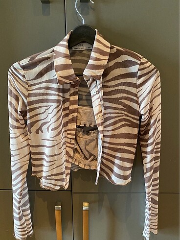 Bershka Zebra Desenli Gömlek