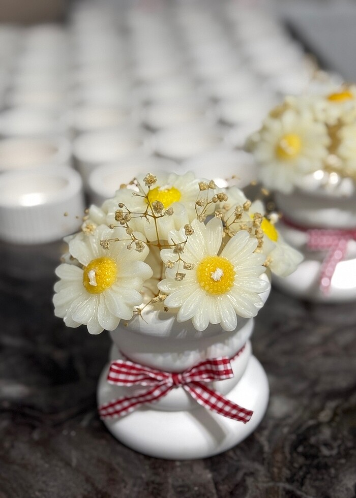 Anneler Günü?ne özel papatya mum buketi - Görsel 5