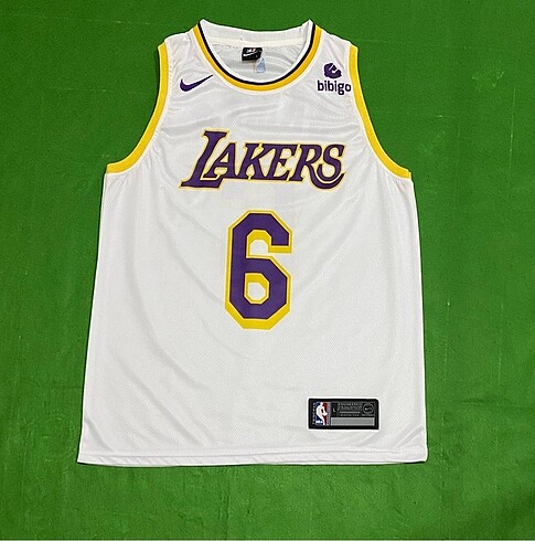 Lakers James Forması