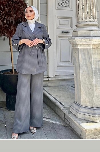 Gri blazer takım