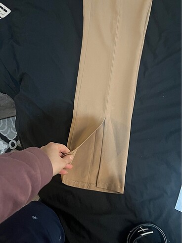 Bershka Önü yırtmaçlı pantolon