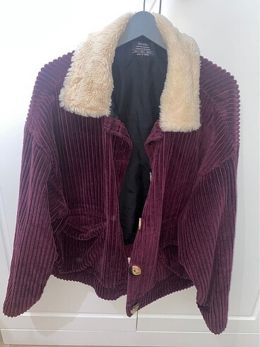 BERSHKA FİTTİLLİ KADİFE CEKET