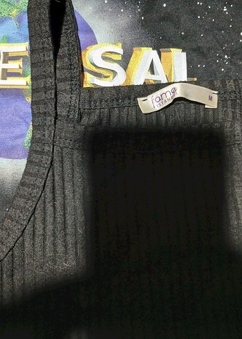 Kısa Kollu Siyah Baskılı  Tişörtü - Görsel 3