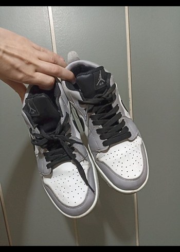 Gri Kadın Spor Ayakkabı Siyah Detaylı 37 numara - Görsel 2