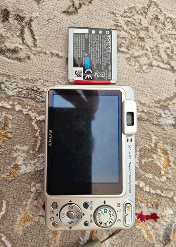 Sony Cybershot 10.1 MP Dijital Kamera ve Kılıf - Görsel 3