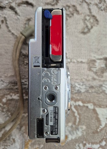 Sony Cybershot 10.1 MP Dijital Kamera ve Kılıf - Görsel 2