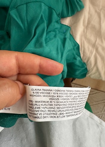 m Beden Lc Waikiki Yeşil Asimetrik Askılı Elbise