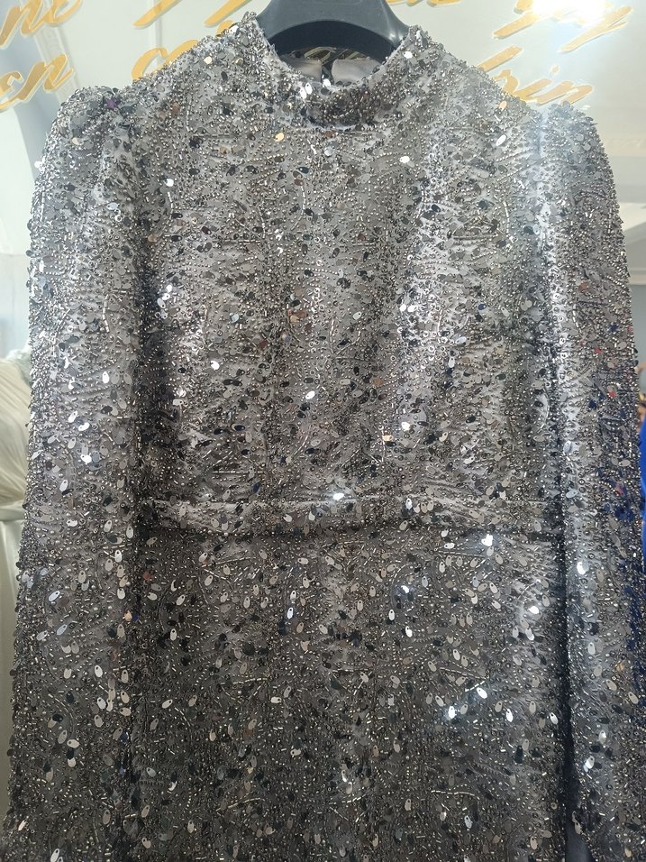 Gri Uzun Kollu Payetli Abiye Elbise - Görsel 5