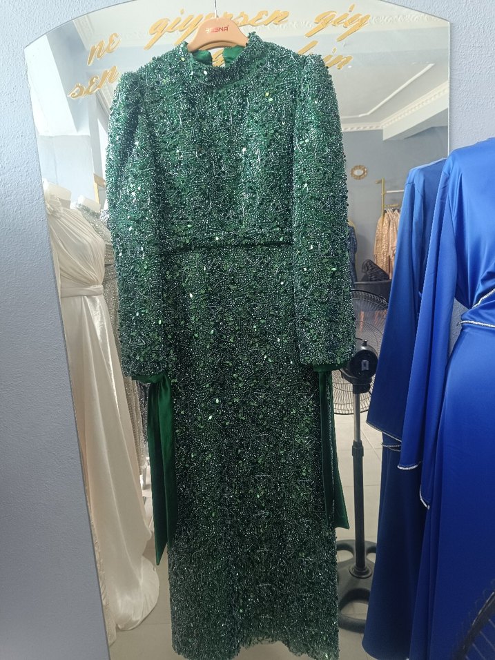 Yeşil Payetli Uzun Kollu Abiye Elbise - Görsel 2