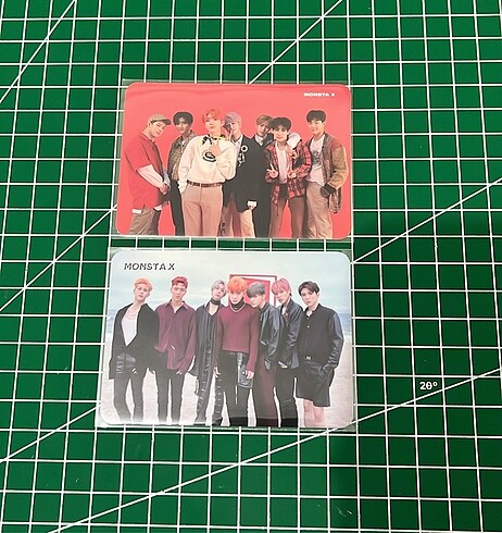 Monsta X grup photocard