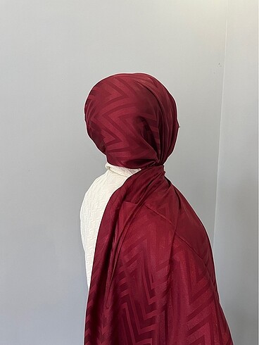 Bordo jakar şal