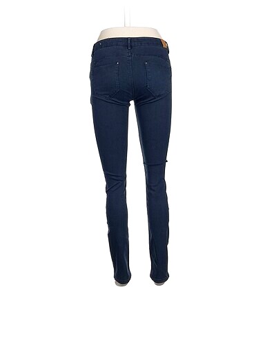 38 Beden Stradivarius Skinny %70 İndirimli.