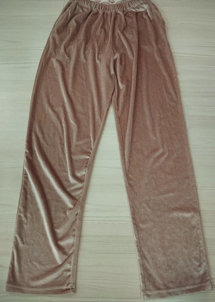 Bej Kadın Kadife Rahat Kesim Pijama - Görsel 2