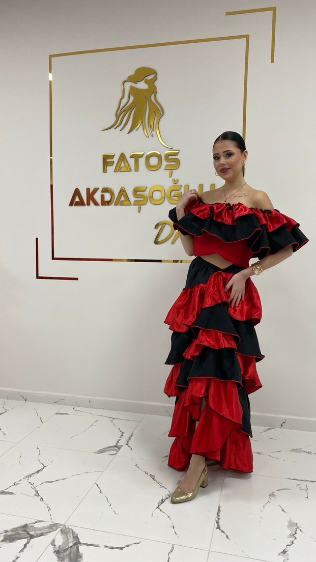 Kırmızı Siyah Roman Kıyafeti s - Görsel 2