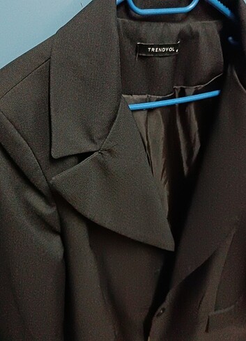 Trendyol & Milla Siyah kuşaklı trendyolmilla blazer ceket