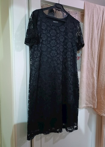 Dantel Detaylı Siyah Midi Goth Elbise