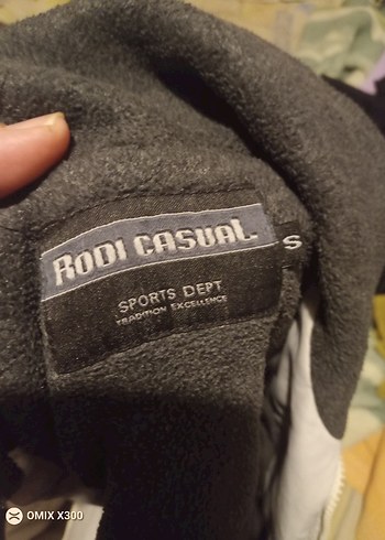 Beyaz Yüksek Yakalı Erkek Mont - Görsel 2