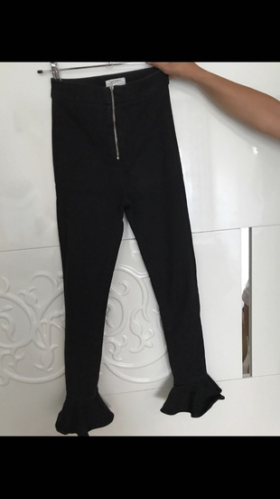 Zara paçası volanlı jean