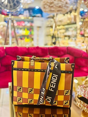 Fendi etiketli tatil çantası ????
