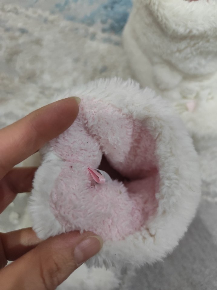 Beyaz Kürklü Nakışlı Kız Çocuk Ev botu sorunsuzdur - Görsel 3