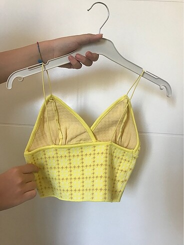 H&M sarı crop