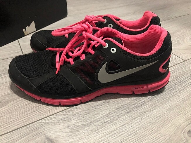 41 Beden Nike ayakkabı