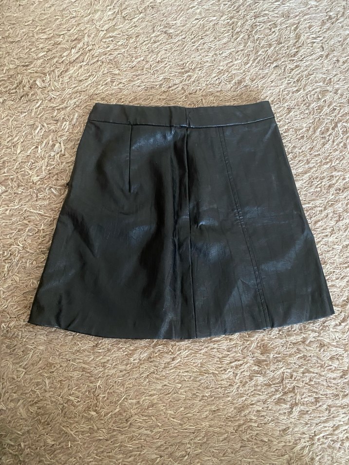 Bershka Siyah Suni Deri Yırtmaçlı Etek - Görsel 4