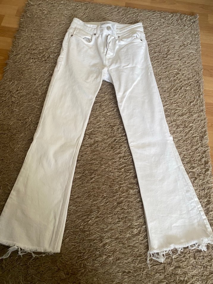 Zara Beyaz Flare Jeans - Görsel 4