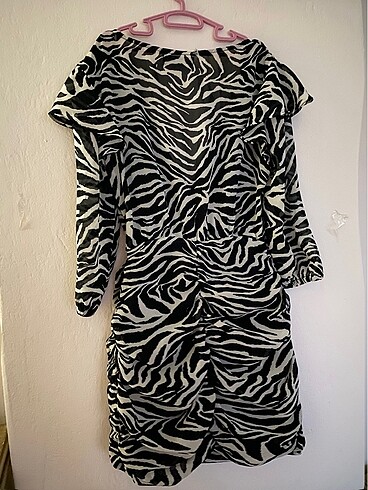 Bershka Zebra Desenli Elbise - Görsel 5