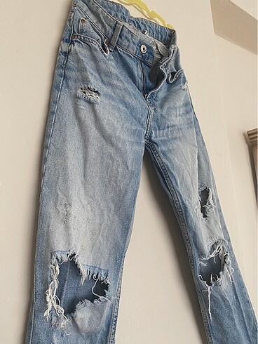 Bershka Yırtık Mom Jean - Görsel 2