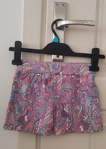 Pembe Desenli Kız Şortu - Görsel 2