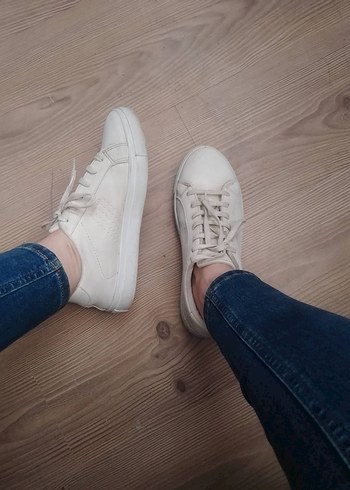 Kinetix Beyaz Bağcıklı Kadın Sneakers