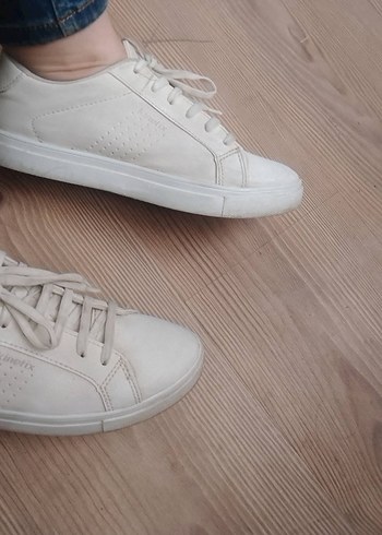 37 Beden Beyaz Bağcıklı Kadın Sneakers