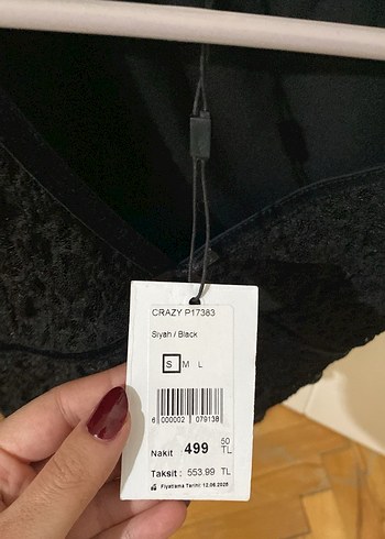 Siyah V Yaka Bluz - Görsel 2