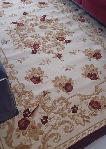 Bordo Çiçek Desenli Klasik Halı - Görsel 3