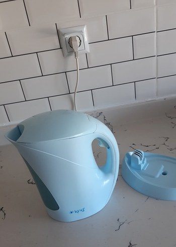 Pastel Mavi Elektrikli Su Isıtıcısı
