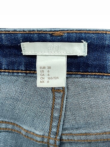 38 Beden lacivert Renk H&M Jean / Kot %70 İndirimli.
