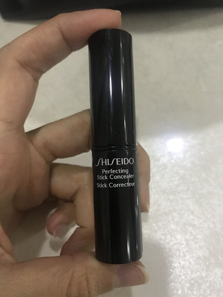 Shiseido Perfect stick kapatıcı