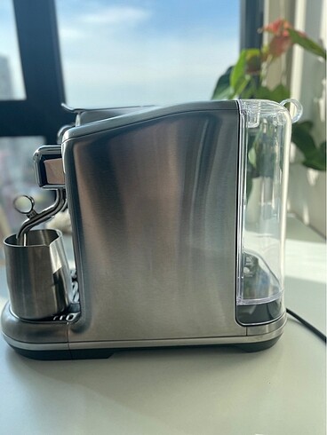  Beden Nespresso CREATISTA PRO J620