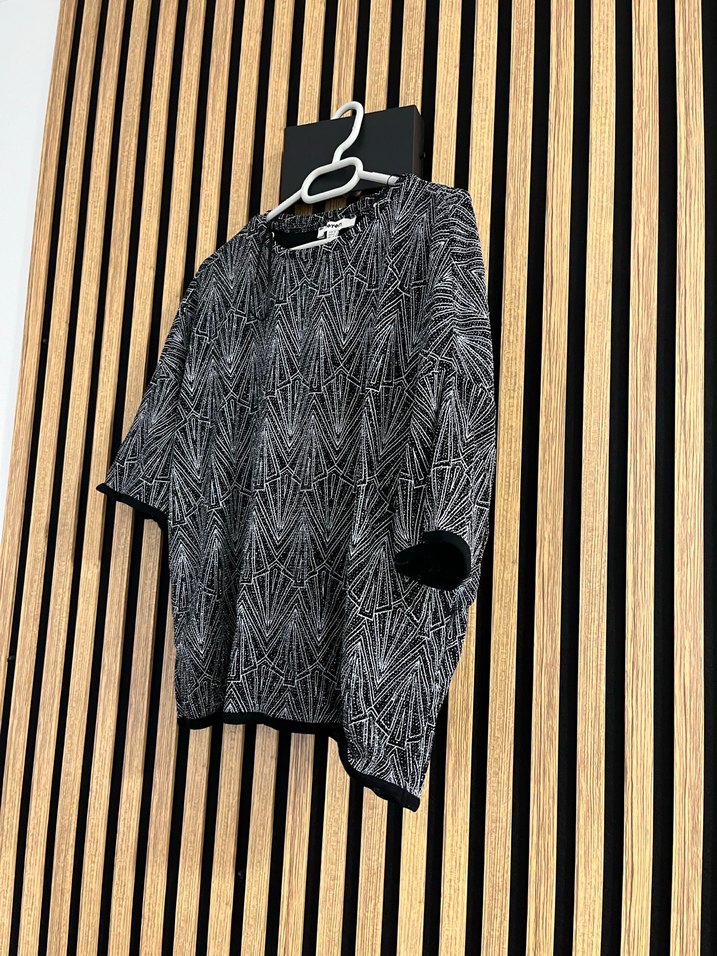 Gri Desenli Örme Kısa Kollu Kadın Bluz - Görsel 3