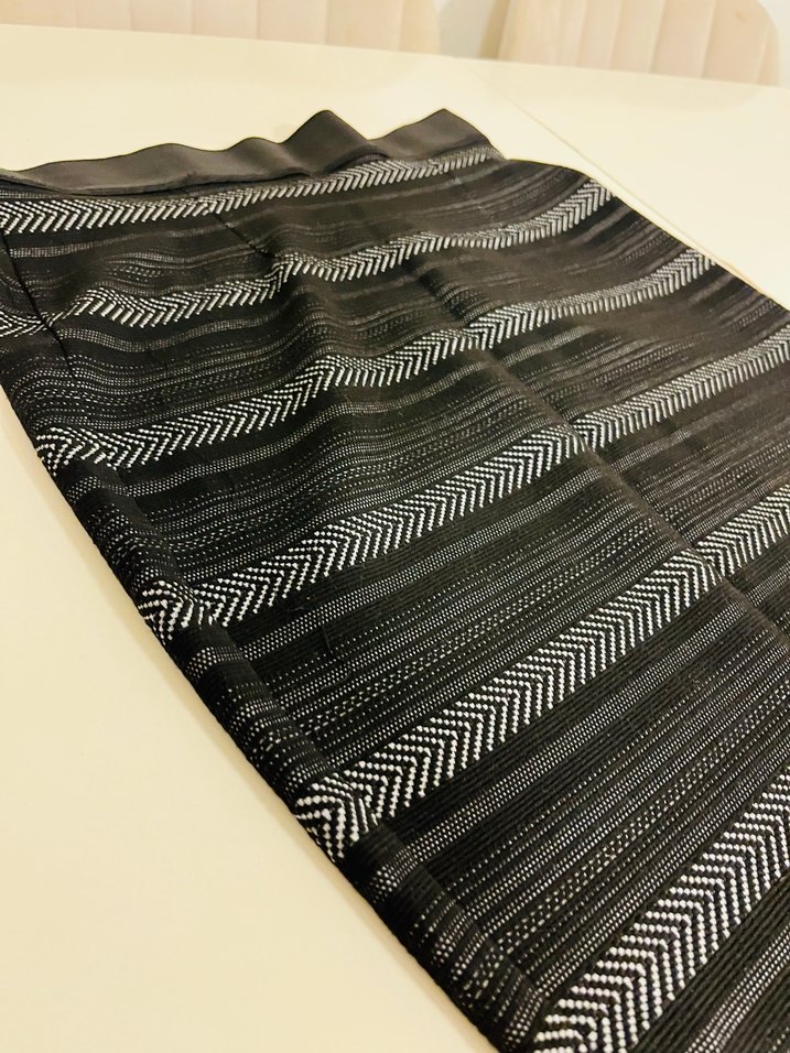 Çizgili Pilili Siyah Midi Kalem Etek - Görsel 2