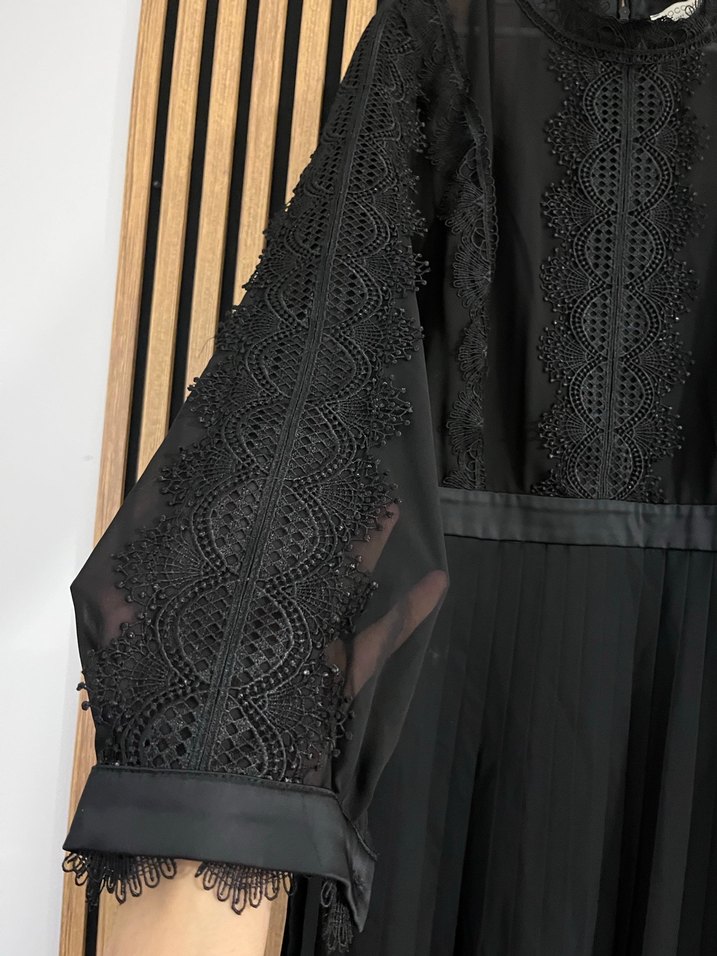 Siyah Pilili Uzun Kollu Gotik Elbise - Görsel 4