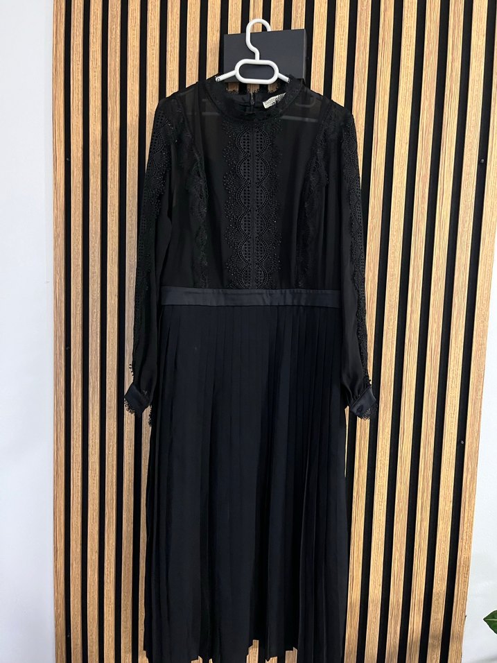 Siyah Pilili Uzun Kollu Gotik Elbise - Görsel 3