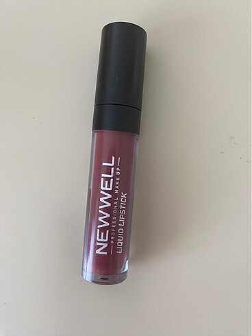 New well lipstick