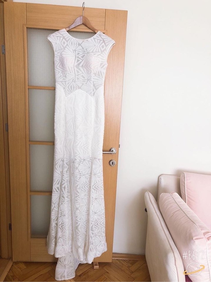 Bohem Yüksek Yakalı Uzun Kuyruklu Beyaz Gelinlik - Görsel 2