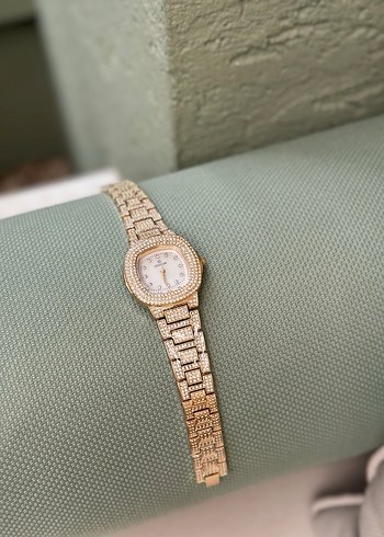 Altın Renkli Klasik Kadın Kol Saati - Görsel 2