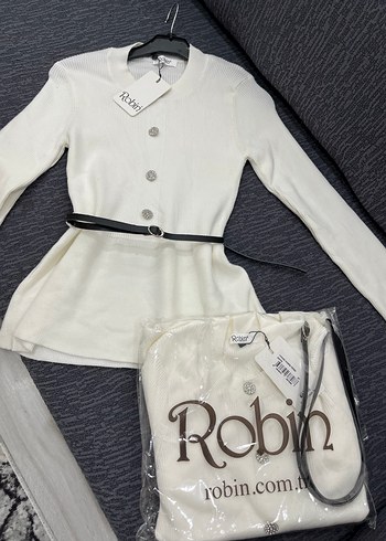 Robin Beyaz Kemerli Mini Kadin Ceket
